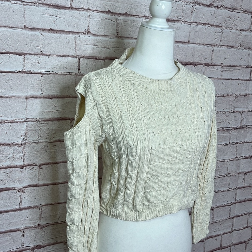 Rugapiana Cortone Cable Knot Cold Shoulder Sweater EUC Size Small - Picture 2 of 7